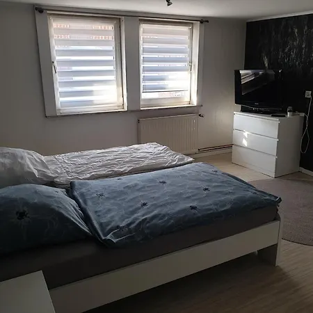 Haus Fuer Monteure Bei Nina בית נופש