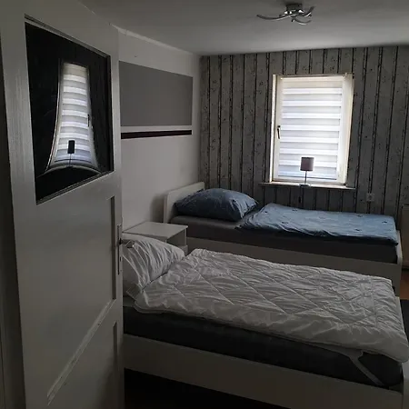 Haus Fuer Monteure Bei Nina בית נופש *