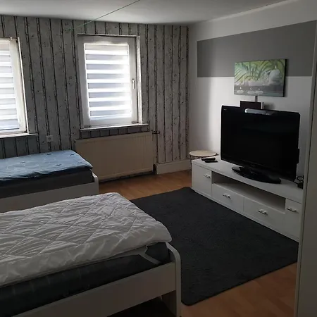 Haus Fuer Monteure Bei Nina בית נופש הרצברג אם הארץ