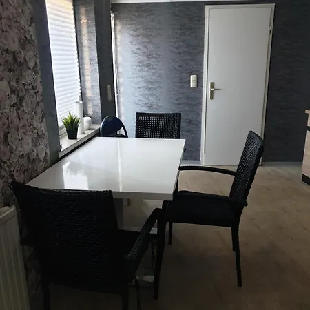 Haus Fuer Monteure Bei Nina Feriehus